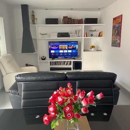 Apartamento En Madrid Rio Con Parking Gratuito Bagian luar foto
