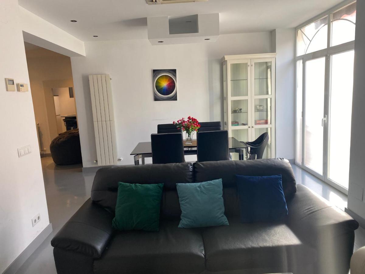 Apartamento En Madrid Rio Con Parking Gratuito Bagian luar foto