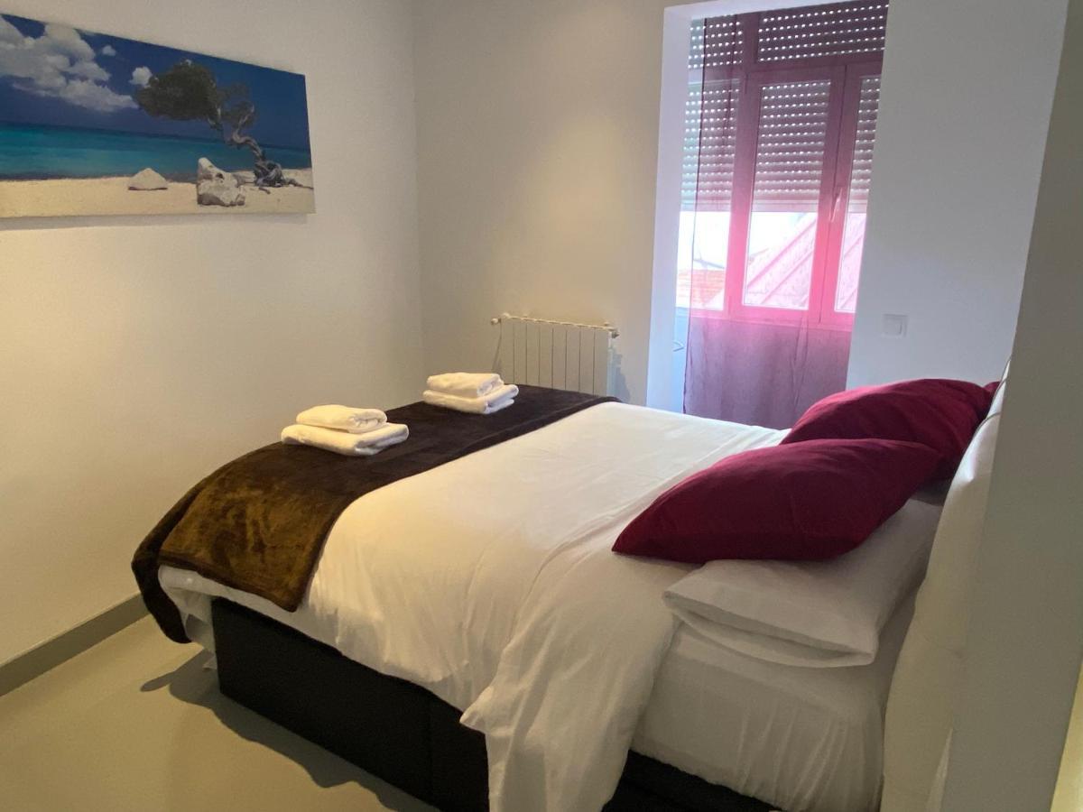 Apartamento En Madrid Rio Con Parking Gratuito Bagian luar foto